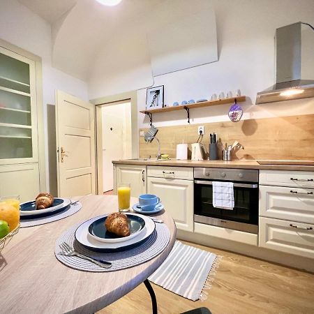 Elegant Apartment In 科希策 外观 照片