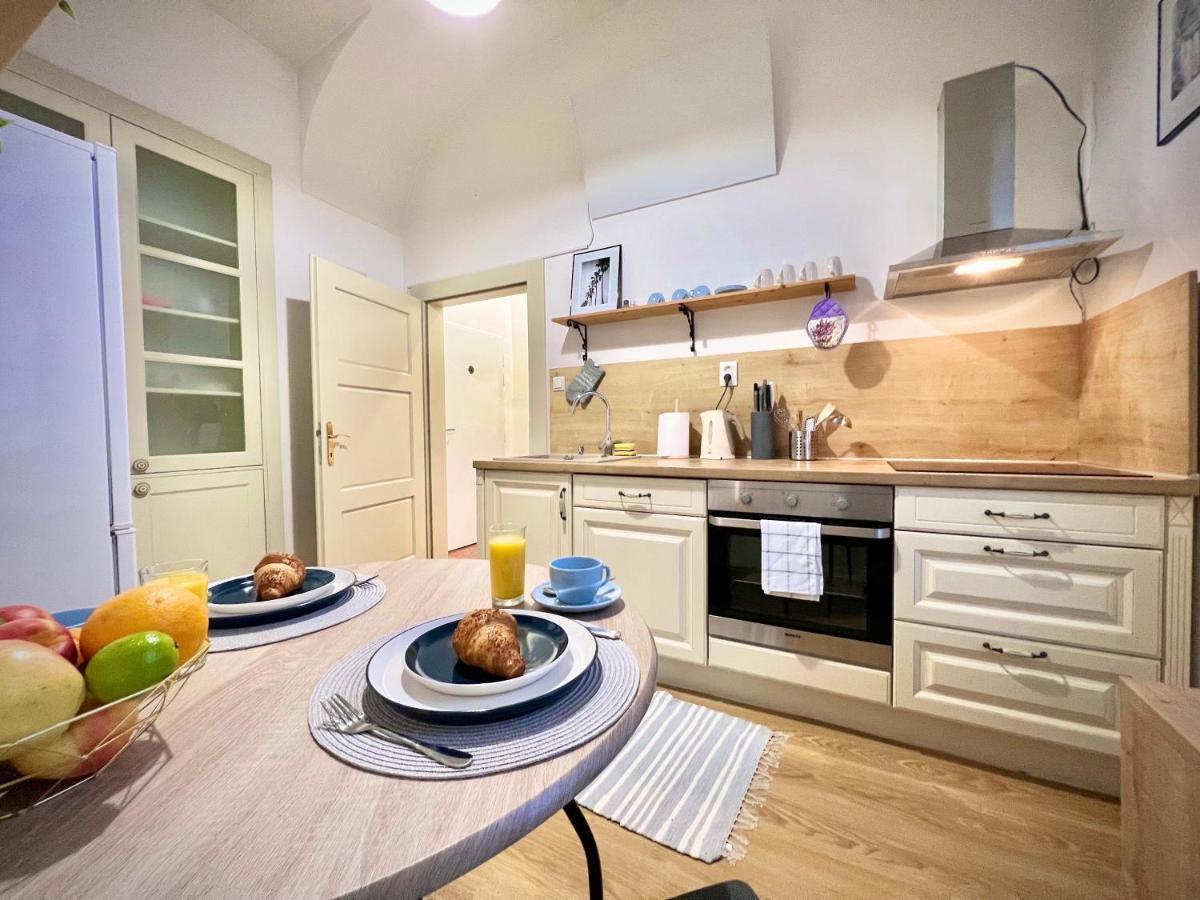 Elegant Apartment In 科希策 外观 照片